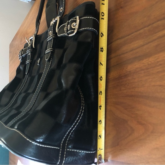 ISABELLA FIORE leather, patchwork bag. Excellent condition. Vintage black๐ - Picture 10 of 16